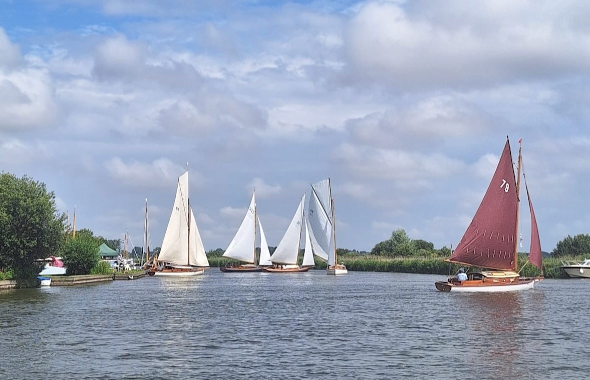 Summer Regatta Ruths wide 1